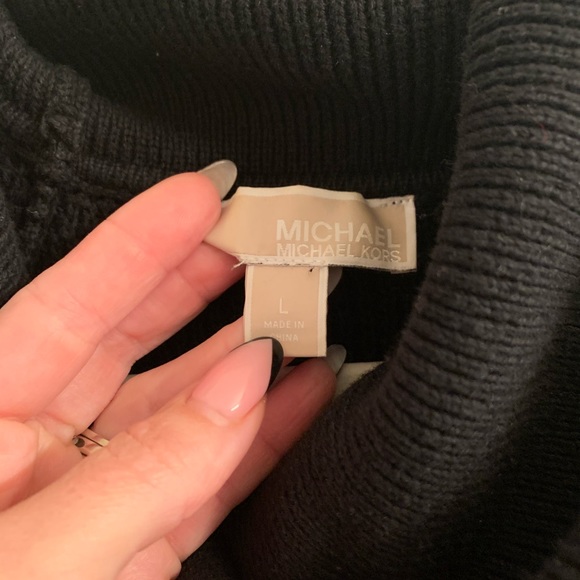 Michael Kors sweater - Picture 4 of 6